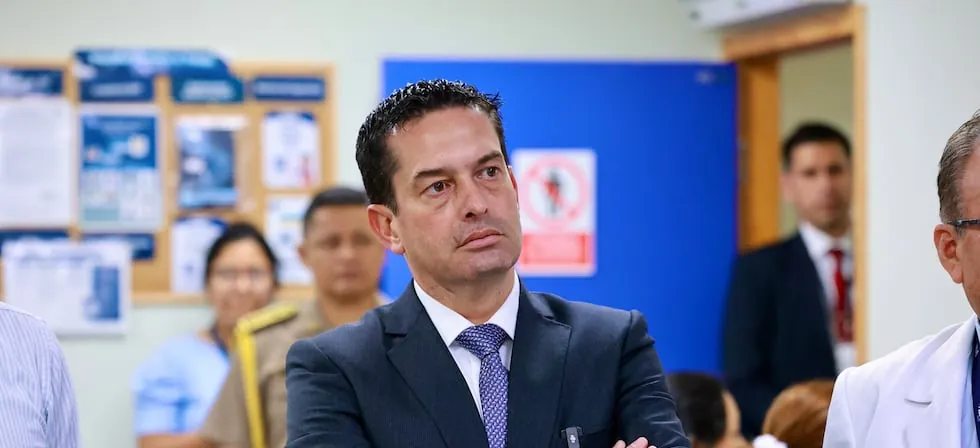 Miguel Torres: “Nos unimos en oración por la pronta recuperación del papa León XIV”