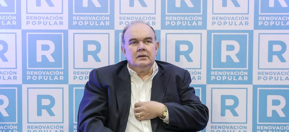 JEE declara improcedente pedido para excluir candidatura de López Aliaga como teniente alcalde