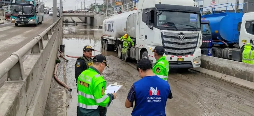 MTPE dispone hasta dos horas de tolerancia laboral por lluvias en Lima Sur