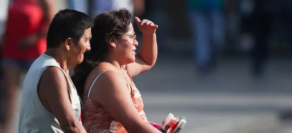 Senamhi alerta por temperaturas de hasta 38 °C y radiación extrema en 8 regiones del Perú