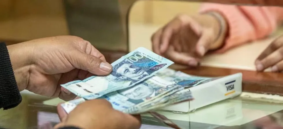 Gratificación y CTS para trabajadores CAS, ¿qué cambia con nueva ley?