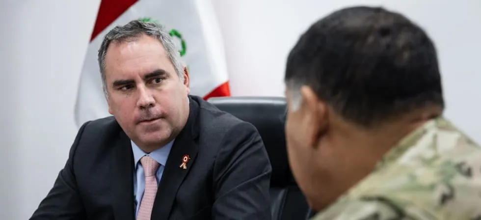 Juntos por el Perú presentó moción de interpelación contra ministro de Defensa: estas son las razones