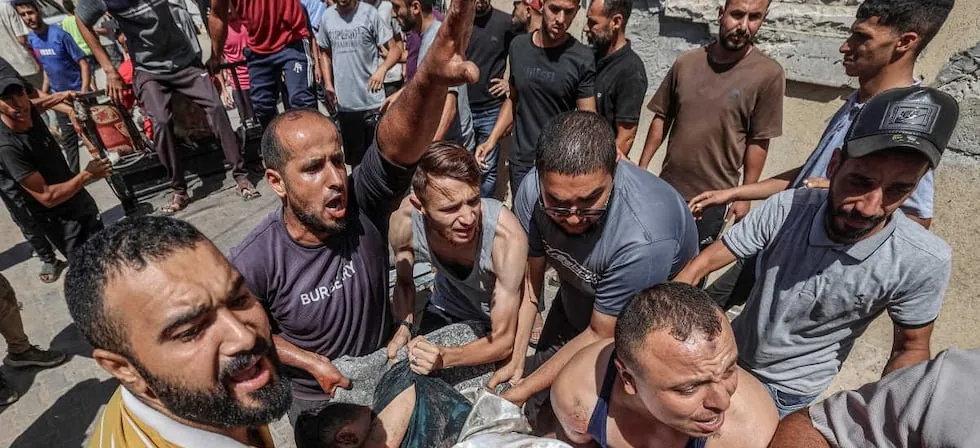 Hamás califica de “nuevo capítulo del genocidio” la tragedia de edificio derrumbado en Gaza