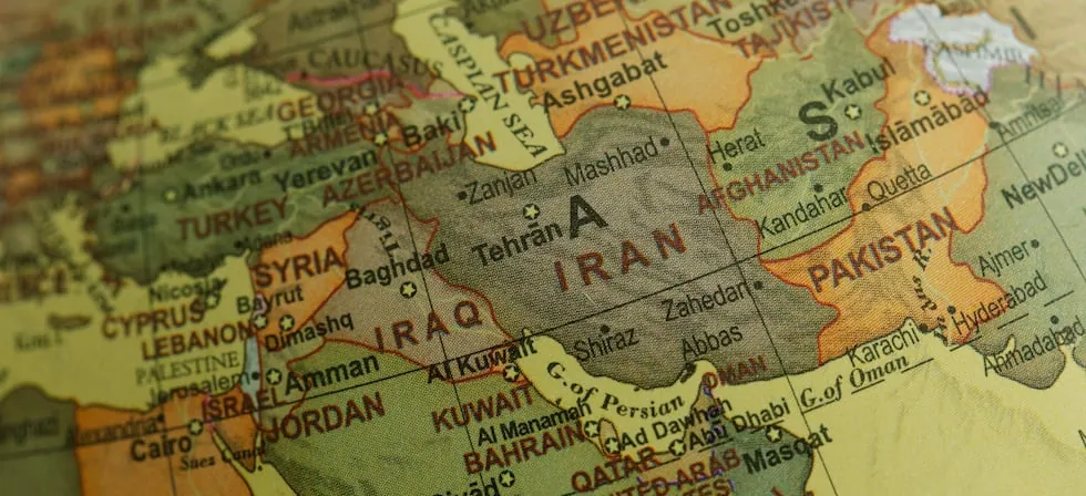 Irán atacó bases de EE.UU. en Kuwait y Baréin y afirma haber causado bajas militares