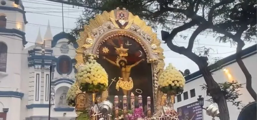Señor de los Milagros realiza su tercer recorrido procesional: estas son las calles por las que se desplazará