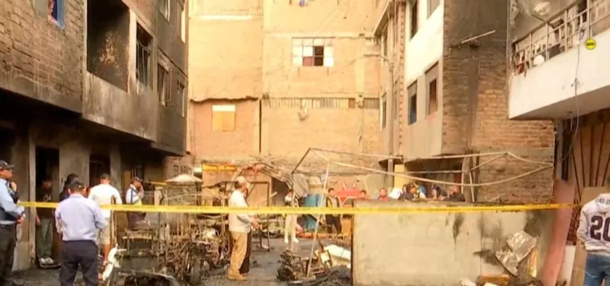 Incendio consume vivienda en La Victoria: familia reporta varios fallecidos