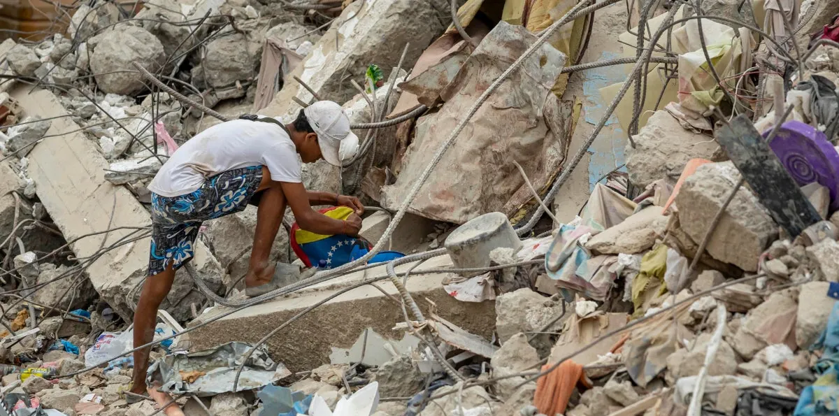 Sube a 5 398 la cifra de muertos por el doble terremoto en Venezuela
