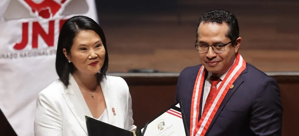 Keiko Fujimori: así fue la entrega de credenciales como presidenta electa | GALERÍA