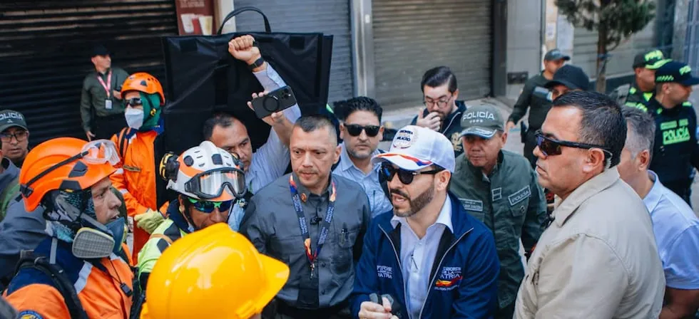 De la Espriella visita Pereira, una de las ciudades más afectadas por el terremoto en Colombia