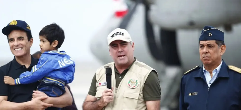 Ministro de Defensa: se militarizarán los puestos fronterizos más importantes