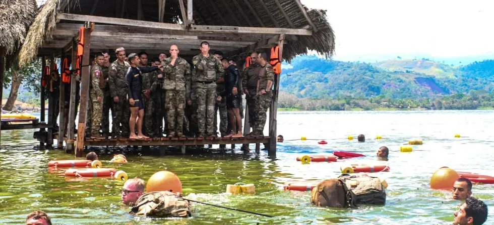 Miembros de los ejércitos de Argentina, Chile, EE.UU. y Perú se entrenan en conjunto en la amazonía peruana