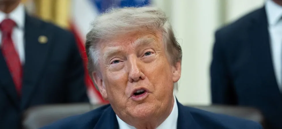 Trump duda de la integridad del sistema electoral estadounidense y acusa a China de interferencias