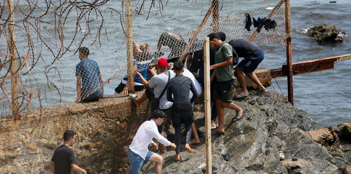 Ola migratoria en Ceuta: se eleva a 15 los cadáveres recuperados en el mar tras entrada masiva desde Marruecos