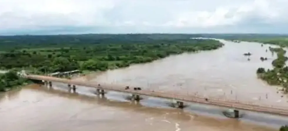 Gobierno admite que descolmatación de Piura “recién está empezando”