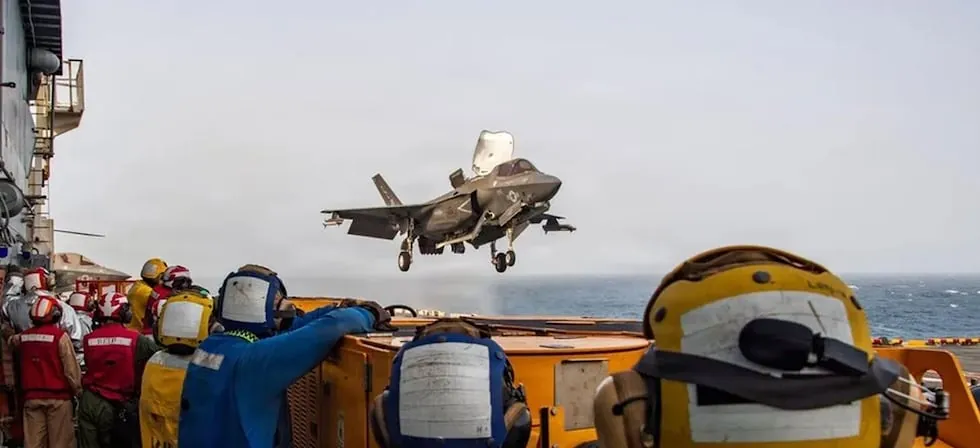 EE.UU. inicia la duodécima noche consecutiva de ataques contra objetivos militares iraníes