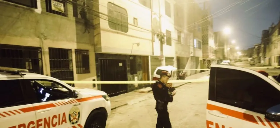 El Agustino: asesinan a balazos a dueño de restaurante frente a su negocio