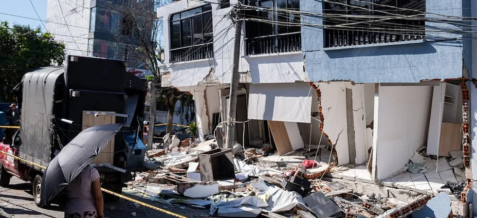 Alcalde de Pereira decreta toque de queda y se conmueve al hablar de víctimas de terremoto en Colombia | VIDEO