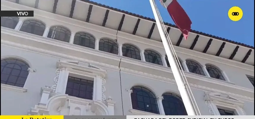 Fachada del Poder Judicial de Cusco presenta rajadura tras terremoto de 7.2 con epicentro en Ayacucho