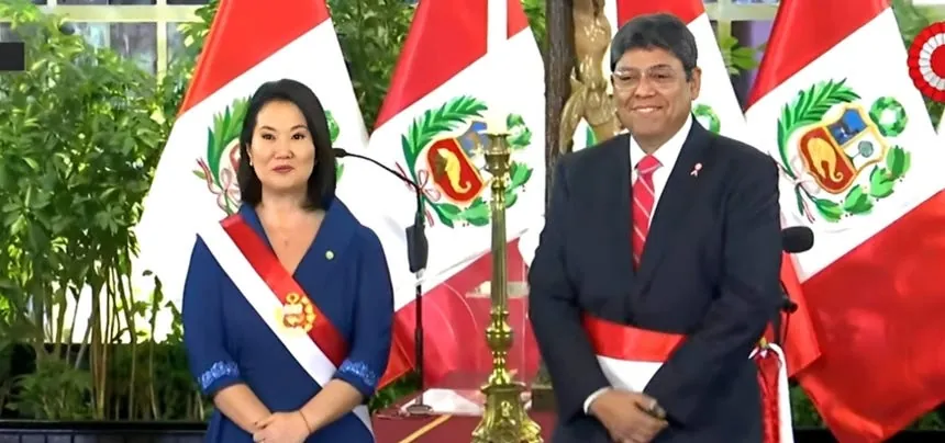 Elmer Cuba jura como ministro de Economía y Finanzas en el gobierno de Keiko Fujimori