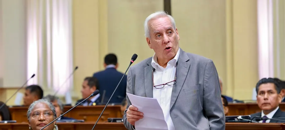 Votos de dos senadores de Buen Gobierno a favor de facultades se verá en la interna del partido, anuncia Flavio Figallo