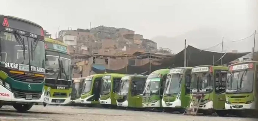 Buses de la línea A de Etupsa 73 no operan por segundo día consecutivo tras sufrir atentado