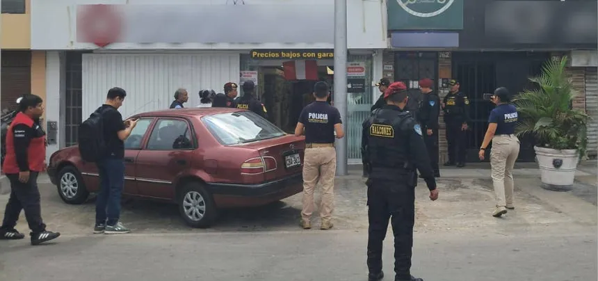 Los Olivos: PNP frustró asalto a tienda de tecnología y captura a dos presuntos integrantes de banda criminal