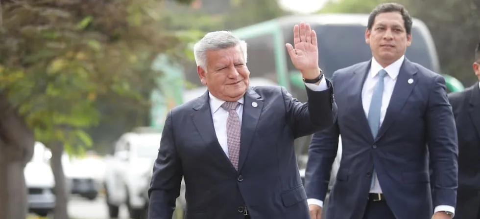 César Acuña tras reunirse con Keiko Fujimori pide diálogo y gobernabilidad