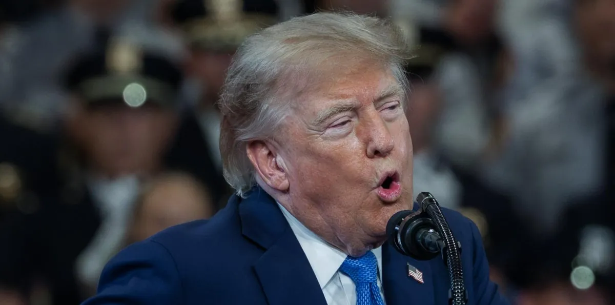 Trump amenaza con bombardear Omán tras acuerdo anunciado entre Teherán y Mascate sobre el estrecho de Ormuz