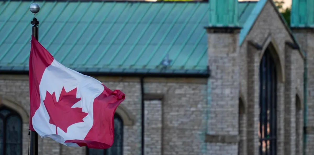 Canadá impone aranceles de hasta el 50 % a productos de EE.UU. como el acero o electrónica