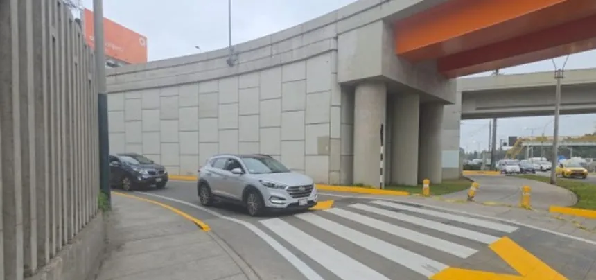 Surco: delincuentes roban lingotes de oro tras balacera en plena avenida El Derby [VIDEO]