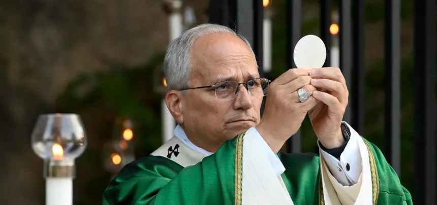 Doctor Elmer Huerta explica el diagnóstico del papa León XIV tras la intervención quirúrgica: "Es un cáncer de pulmón"