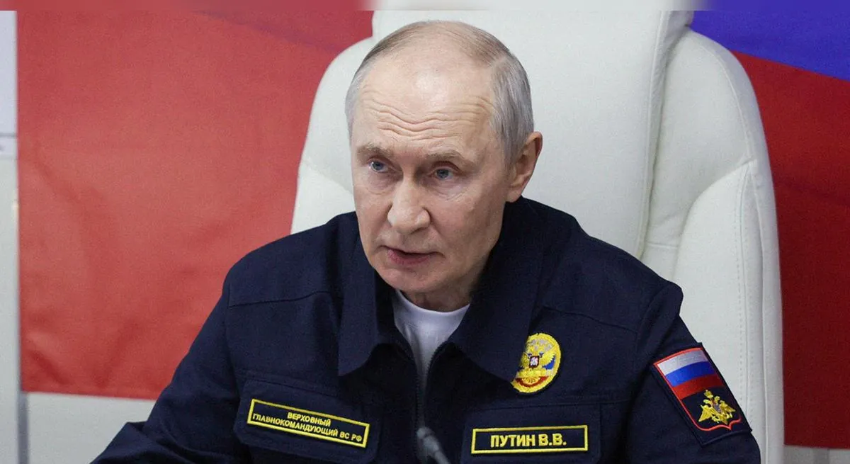 Vladimir Putin amenazó con confiscar buques occidentales ante los ataques europeos contra la "flota fantasma" de Rusia