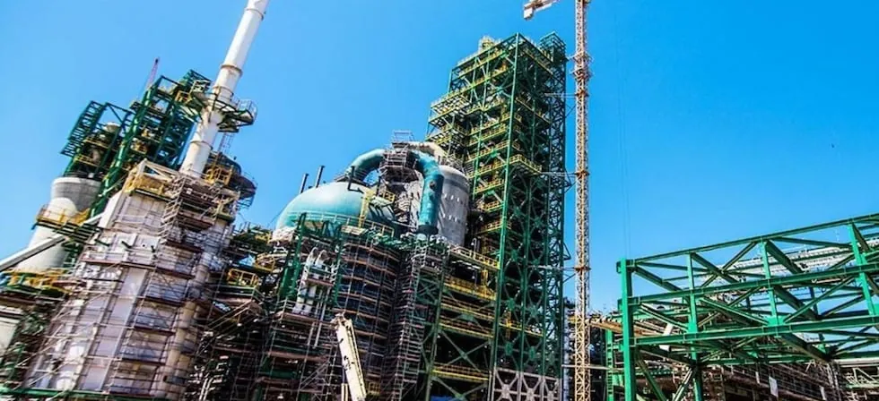 Oleaje anómalo y cierre temporal de puertos afectan las operaciones de la Refinería Talara