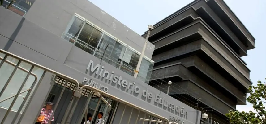 Minedu prepublicará norma que contempla la expulsión de escolares: ¿en qué casos?