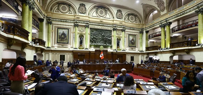Congreso pausa debate del crédito suplementario: obras, gratificación a CAS, becas y recursos para El Niño quedan en evaluación del MEF